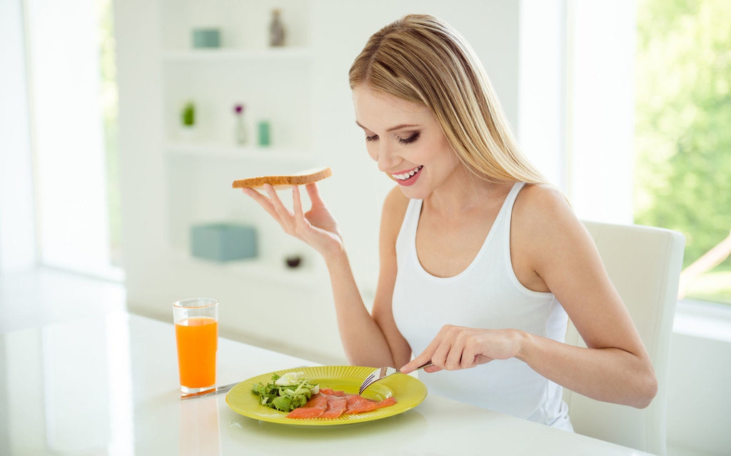 12 Makanan dan Minuman Terbaik untuk PMS