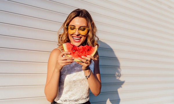 7 Cara Mudah Agar Berat Badan Tidak Naik Selama Liburan! 