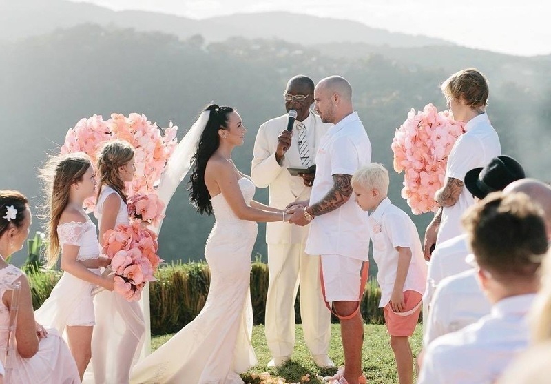 Selena Gomez Hadiri Pernikahan Ayah Justin Bieber