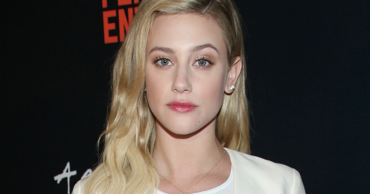 Lily Reinhart Rehat Dari Twitter, Ini Alasan Di Baliknya