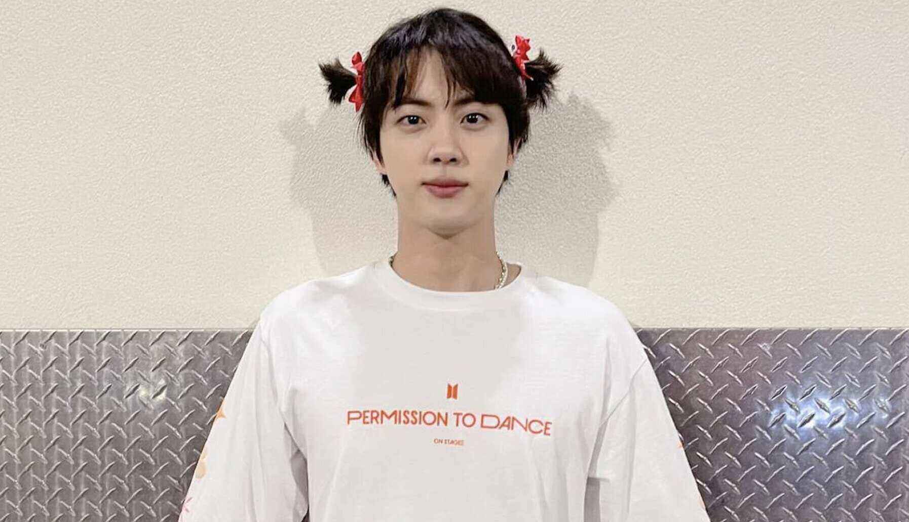 Jin BTS Mengaku Lebih Ekspresif Saat Menjadi Solois