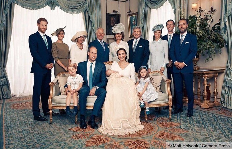 8 Peraturan Fashion Unik yang Diikuti Kerajaan Inggris