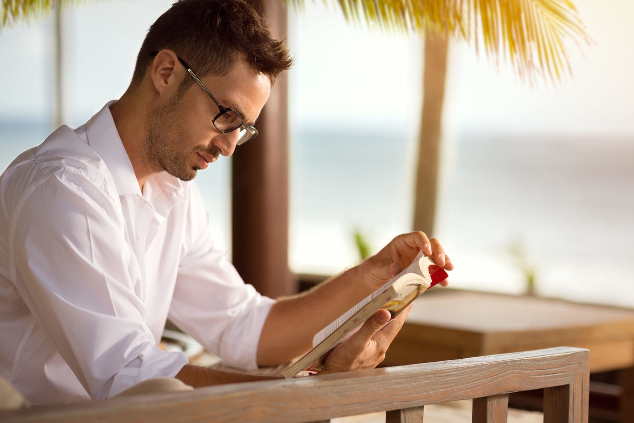 Yuk, Lihat Kepribadian Pria Dari Buku yang Ia Baca