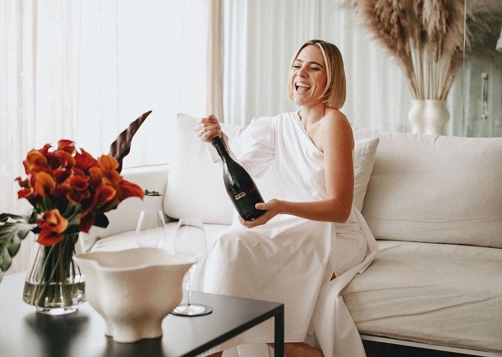 Lepas Penat WFH Dengan 2 Resep Wine Cocktail Ini!