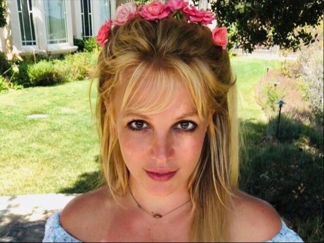 Britney Spears Akan Terbitkan Buku Memoar Berjudul All-Tell