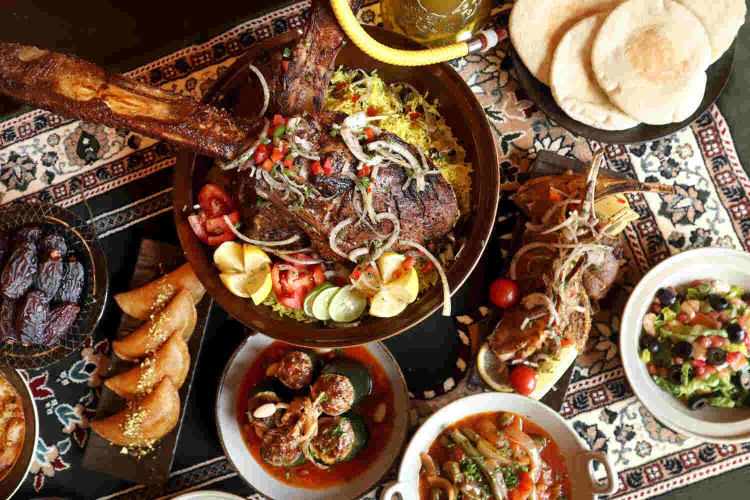 Buka Puasa dengan Hidangan Klasik dari Berbagai Negara di Fairmont 