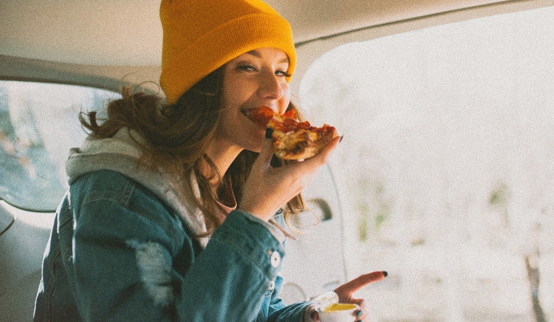 Hindari 7 Makanan Ini Agar Berat Badan Tak Naik Saat Puasa!