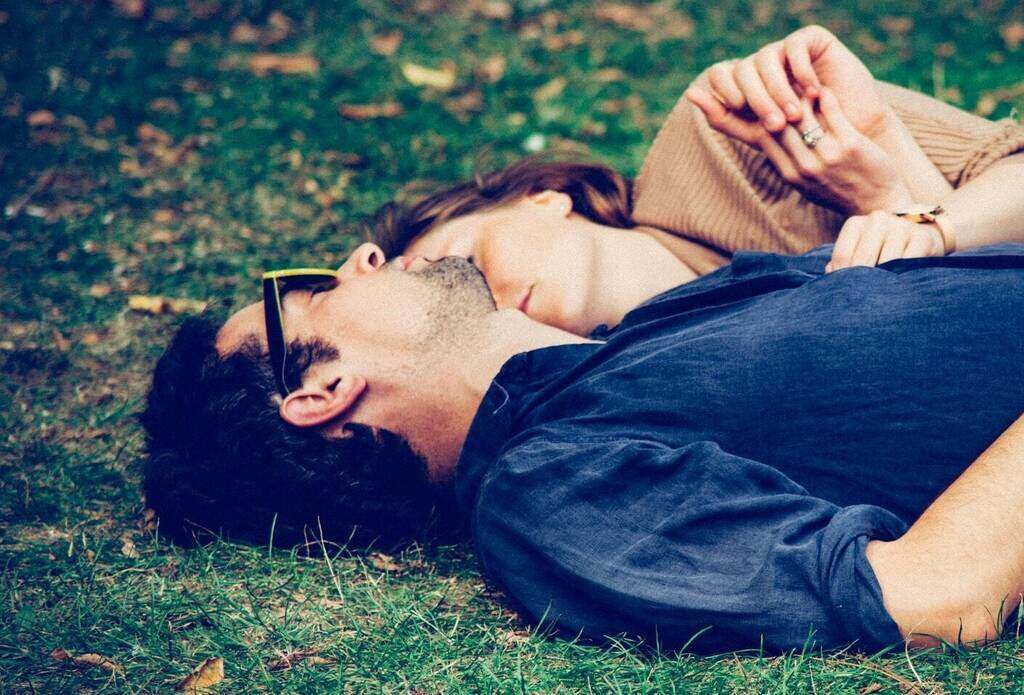 Simak! Ini 5 Tanda Pasangan Kamu Butuh Waktu Sendiri