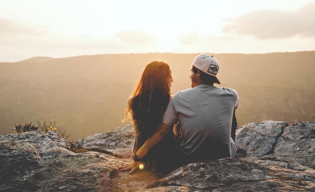 12 Pertanyaan Menarik untuk Mengenal Karakter Calon Pasangan