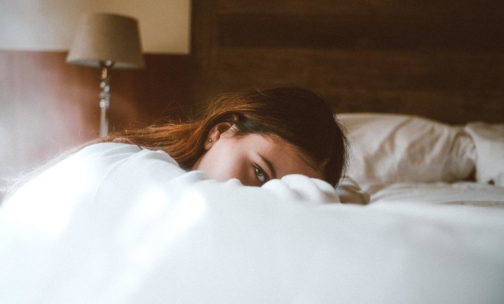 10 Tanda Mantan Pacar Kamu Sudah Move On