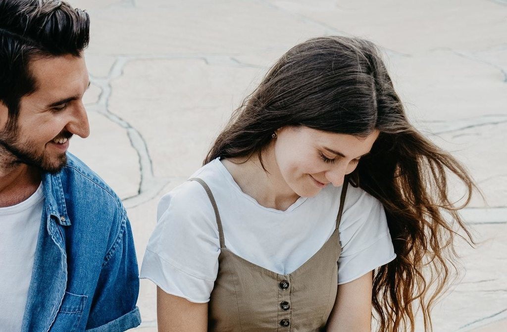 Ini 5 Zodiak Penggoda yang Paling Jago Flirting!