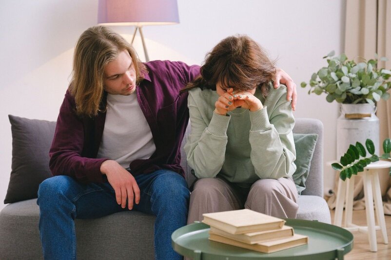 Tanda-Tanda Mantan Menyesal Setelah Putus Denganmu