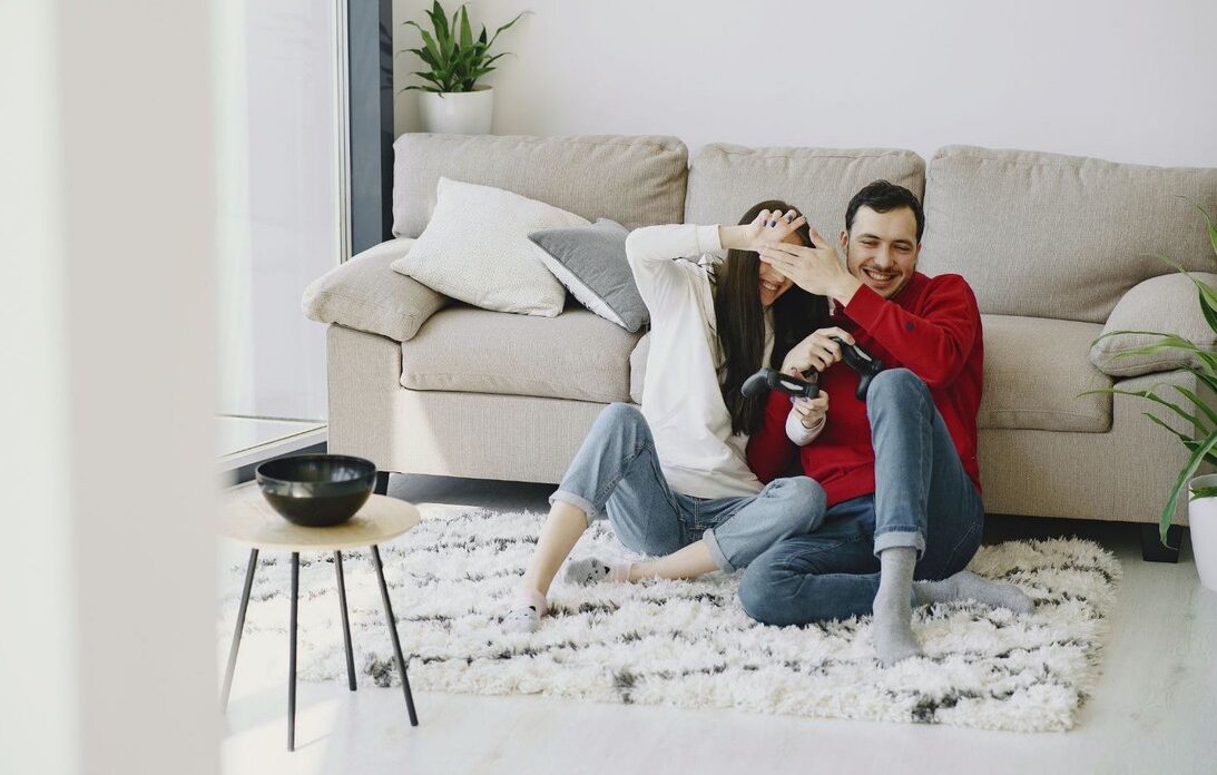 5 Hal Yang Bisa Dilakukan Agar Hubungan Tidak Membosankan