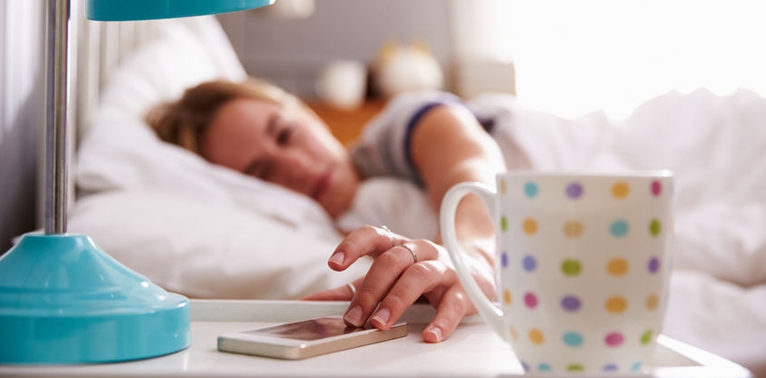 7 Kebiasaan Buruk Yang Harus Dihindari Sebelum Tidur