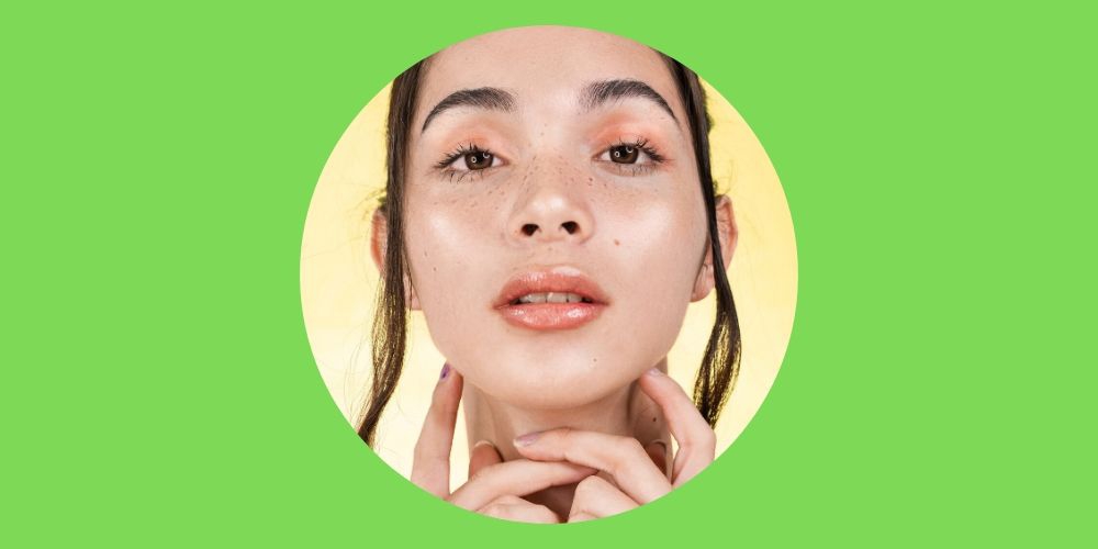 Tips dan Trik Memakai Lip Gloss Agar Lebih Tahan Lama!