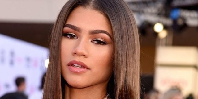 Woop! Zendaya dan Jacob Elordi tampak Berduaan ke Bioskop!